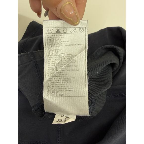 Nike Womens Capris Size Small Navy Blue Nike Sports Short Dry Fit - Picture 5 of 10